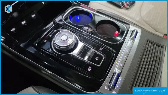 KIA CARNIVAL DIESEL 9-SEATER HI-LIMOUSINE