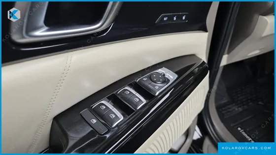 KIA CARNIVAL DIESEL 9-SEATER HI-LIMOUSINE