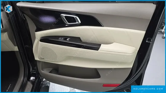 KIA CARNIVAL DIESEL 9-SEATER HI-LIMOUSINE