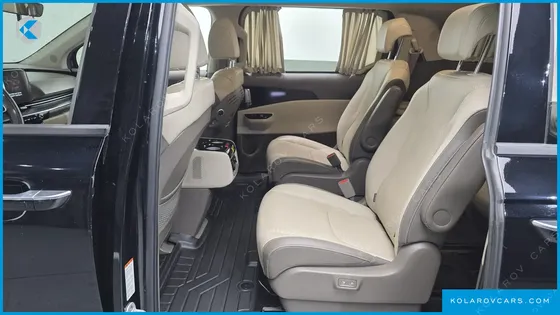 KIA CARNIVAL DIESEL 9-SEATER HI-LIMOUSINE