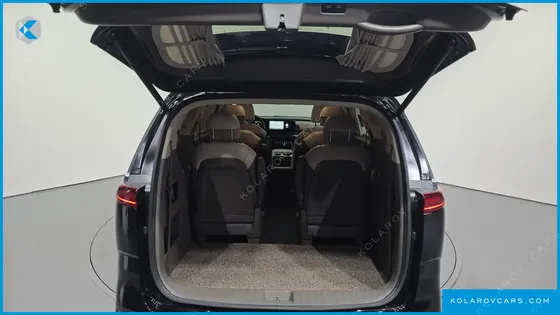KIA CARNIVAL DIESEL 9-SEATER HI-LIMOUSINE