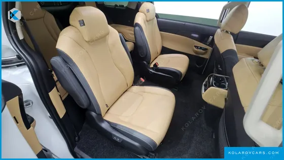 KIA CARNIVAL DIESEL 9-SEATER SIGNATURE