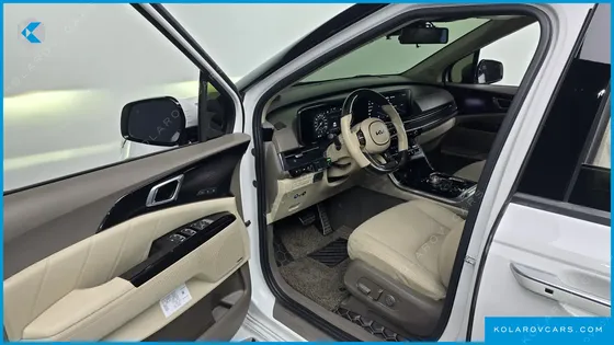 KIA CARNIVAL GASOLINE 4-SEATER HI-LIMOUSINE
