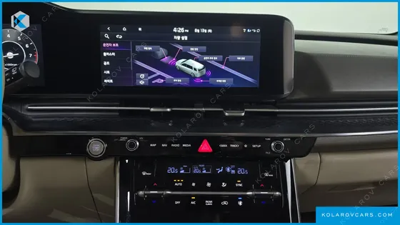 KIA CARNIVAL GASOLINE 4-SEATER HI-LIMOUSINE