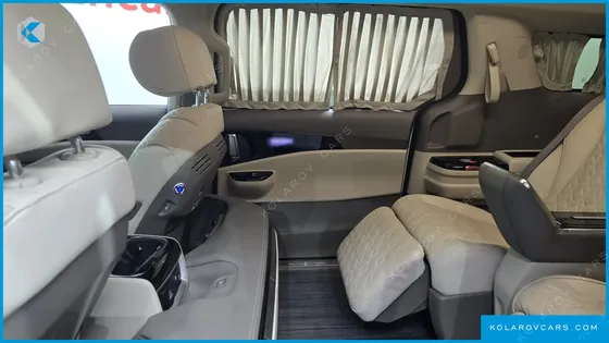 KIA CARNIVAL GASOLINE 4-SEATER HI-LIMOUSINE