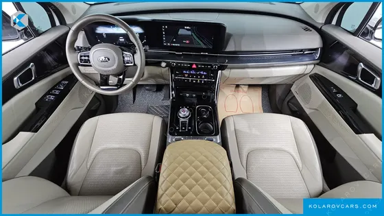 KIA CARNIVAL GASOLINE 9-SEATER HI-LIMOUSINE