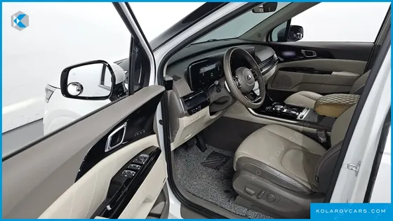 KIA CARNIVAL GASOLINE 9-SEATER HI-LIMOUSINE