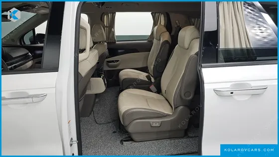 KIA CARNIVAL GASOLINE 9-SEATER HI-LIMOUSINE