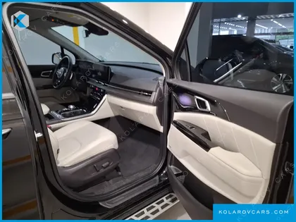 KIA CARNIVAL GASOLINE 9-SEATER SIGNATURE