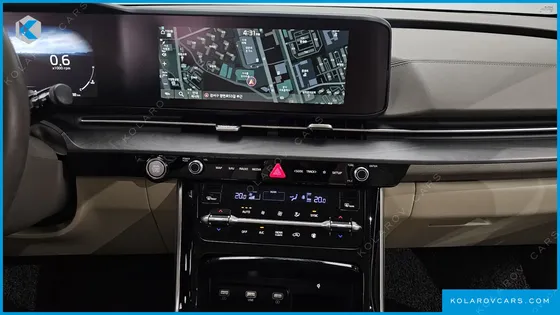 KIA CARNIVAL GASOLINE 7-SEATER NOBLESSE