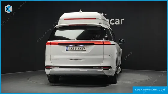 KIA CARNIVAL 9-SEATER NOBLESSE