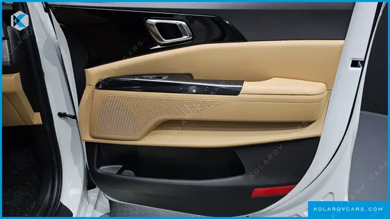 KIA CARNIVAL 9-SEATER NOBLESSE