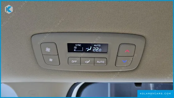KIA CARNIVAL 9-SEATER NOBLESSE