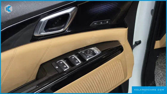 KIA CARNIVAL DIESEL 9-SEATER SIGNATURE