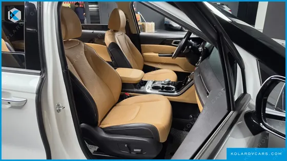 KIA CARNIVAL DIESEL 9-SEATER SIGNATURE