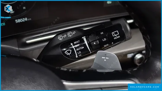 KIA CARNIVAL DIESEL 9-SEATER SIGNATURE