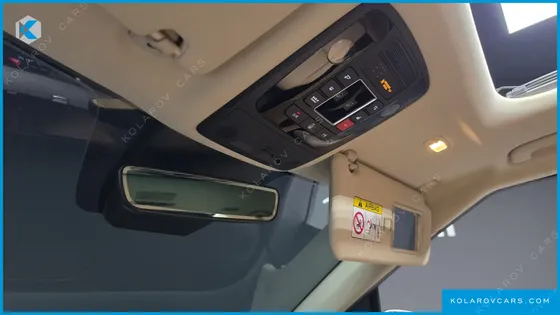 KIA CARNIVAL DIESEL 9-SEATER SIGNATURE