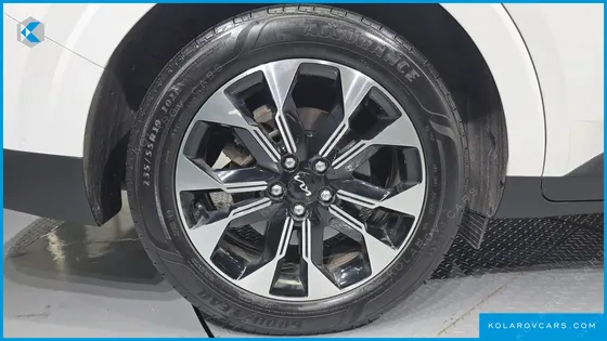 KIA CARNIVAL DIESEL 9-SEATER NOBLESSE