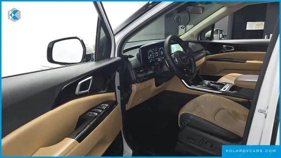 KIA CARNIVAL DIESEL 9-SEATER NOBLESSE