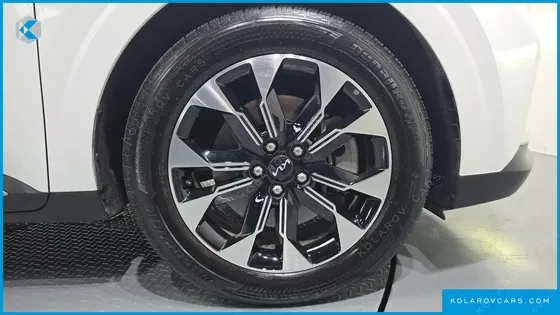 KIA CARNIVAL DIESEL 9-SEATER NOBLESSE