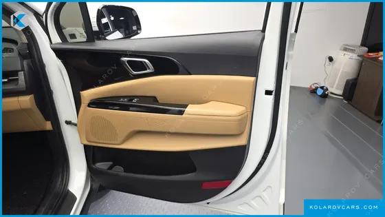 KIA CARNIVAL DIESEL 9-SEATER NOBLESSE