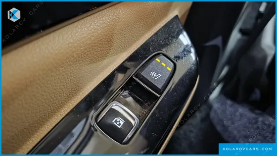 KIA CARNIVAL DIESEL 9-SEATER NOBLESSE
