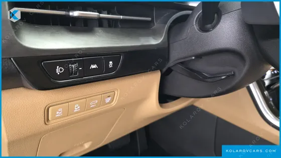 KIA CARNIVAL DIESEL 9-SEATER NOBLESSE