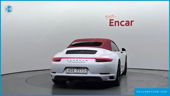 PORSCHE 911 CARRERA 4 GTS CABRIOLET