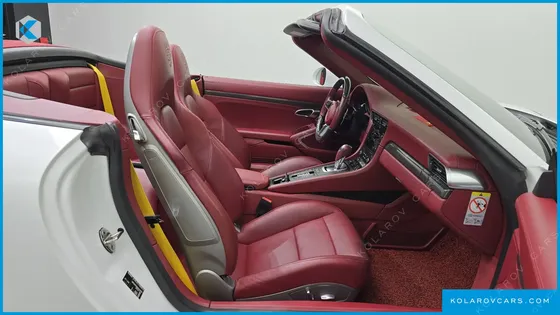 PORSCHE 911 CARRERA 4 GTS CABRIOLET