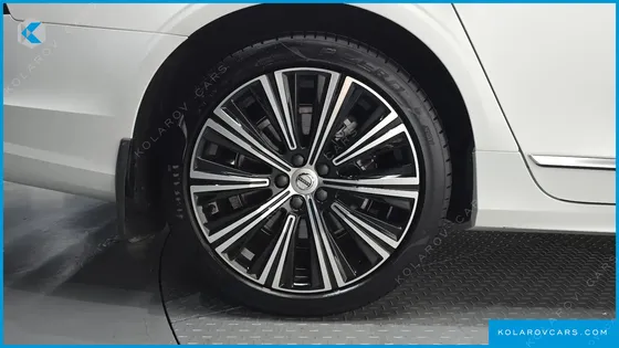 VOLVO S90 B5 ULTRA BRIGHT