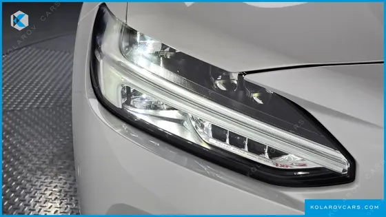 VOLVO S90 B5 ULTRA BRIGHT