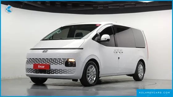 HYUNDAI STARIA TOURER 9-SEATER