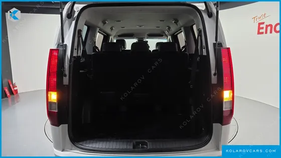 HYUNDAI STARIA TOURER 9-SEATER