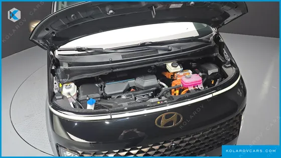 HYUNDAI STARIA HEV 1.6 LOUNGE 7-SEATER