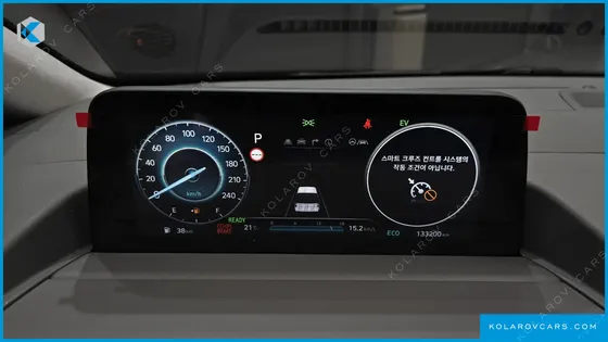 HYUNDAI STARIA HEV 1.6 LOUNGE 7-SEATER