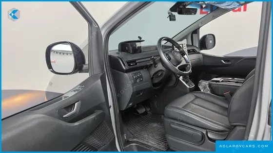 HYUNDAI STARIA CARGO 3-SEATER