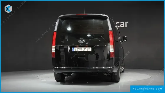HYUNDAI STARIA CARGO 5-SEATER