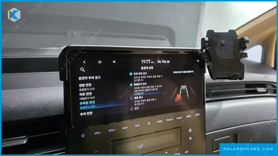 HYUNDAI STARIA CARGO 5-SEATER