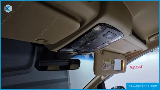 HYUNDAI STARIA CARGO 5-SEATER