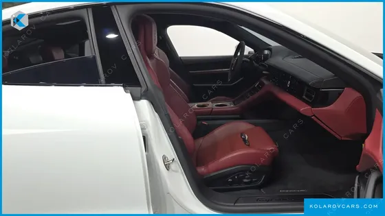 PORSCHE TAYCAN GTS