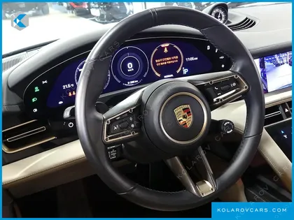 PORSCHE TAYCAN TURBO S