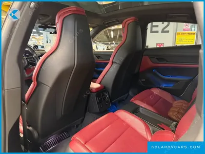 PORSCHE TAYCAN 4S