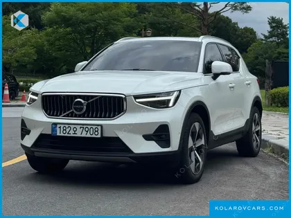 VOLVO XC40 B4 ULTIMATE BRIGHT