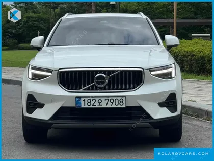 VOLVO XC40 B4 ULTIMATE BRIGHT