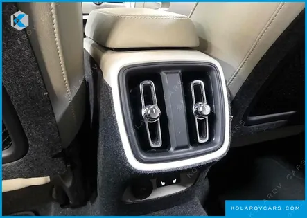 VOLVO XC40 B4 ULTIMATE BRIGHT