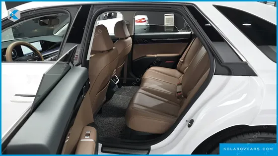 HYUNDAI GRANDEUR 2,5 GASOLINE 2WD