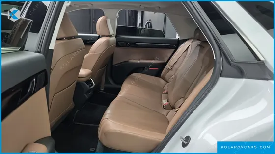 HYUNDAI GRANDEUR 2,5 GASOLINE 2WD