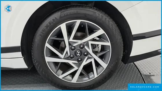 HYUNDAI GRANDEUR 2,5 GASOLINE 2WD