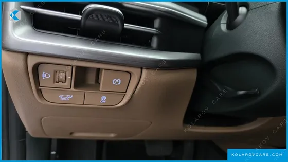 HYUNDAI GRANDEUR 2,5 GASOLINE 2WD