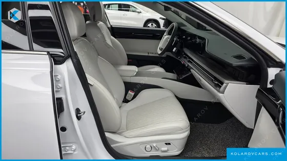 HYUNDAI GRANDEUR 2,5 GASOLINE 2WD